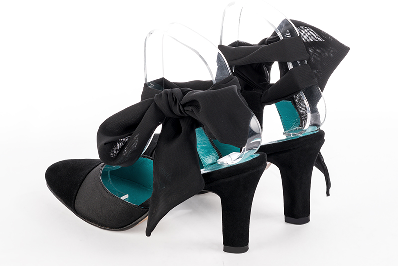Matt black women's open back shoes, with an ankle scarf. Round toe. High kitten heels. Rear view - Florence KOOIJMAN